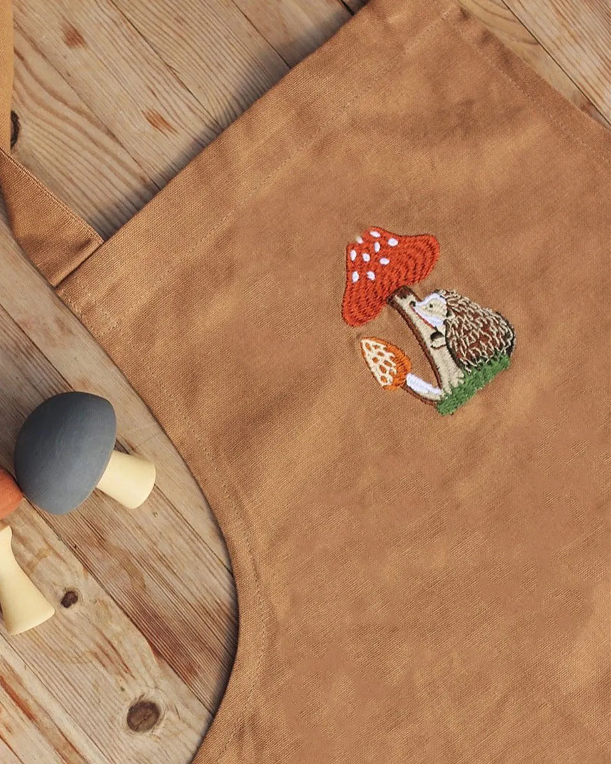 Avery Row Kid's Apron - Woodland Hedgehog
