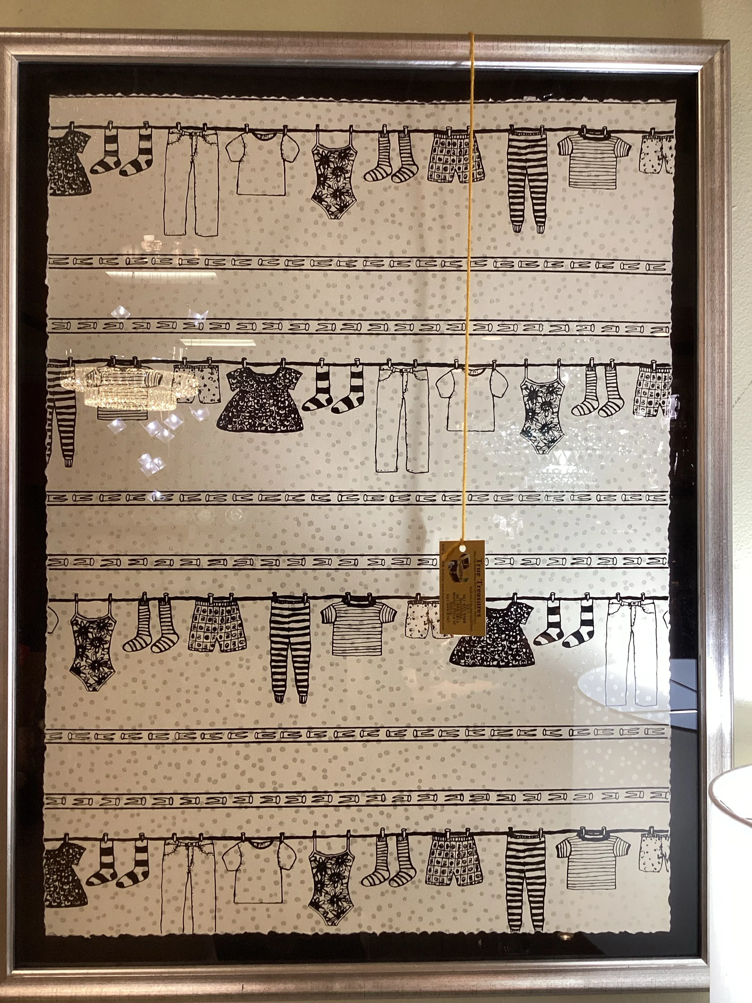 Black and White Clothes Line Print