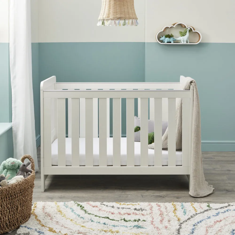 Caro Mini 2 Piece Room Set - White Wash