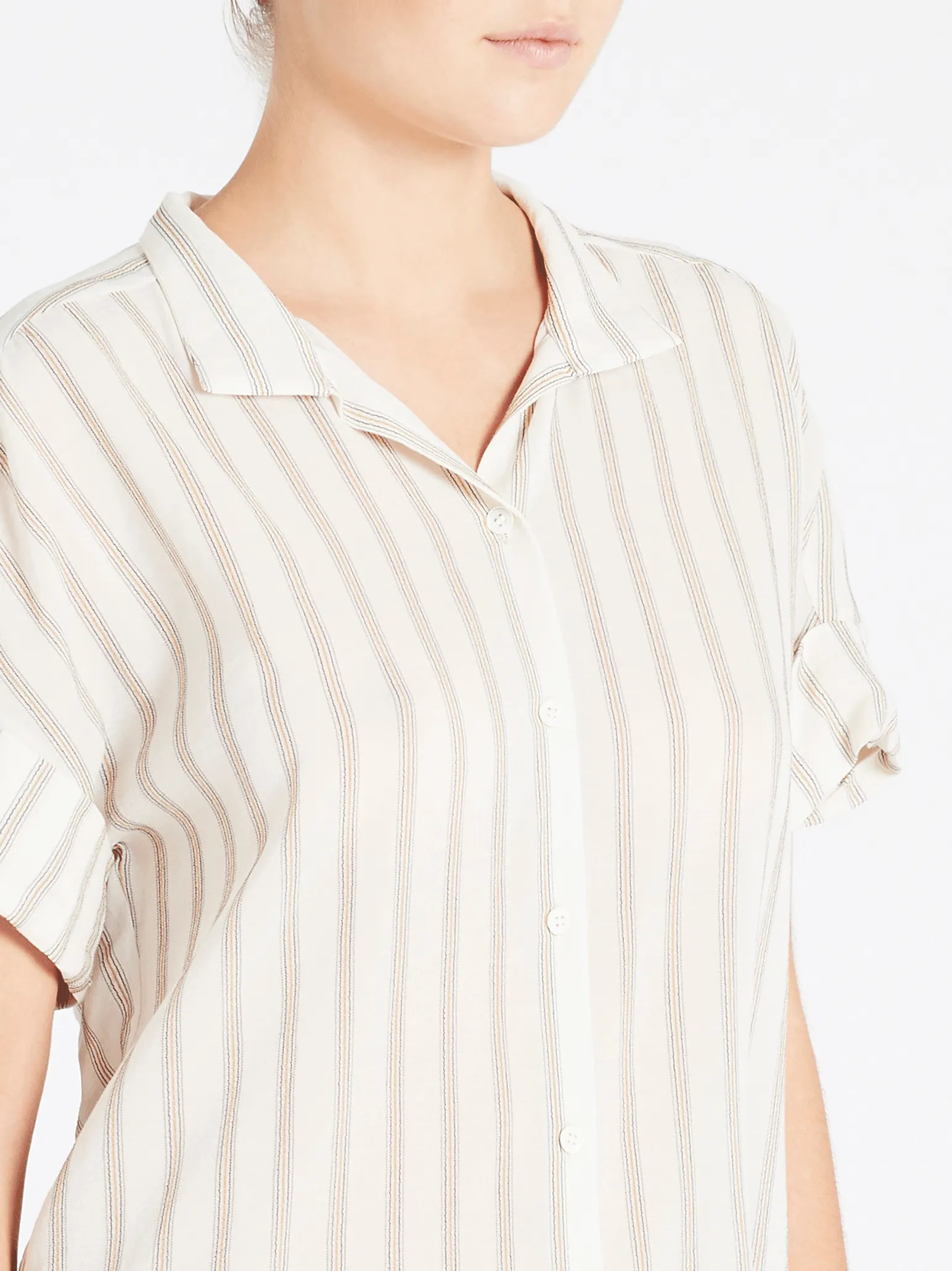 Clean Collar Short Sleeve Shirt