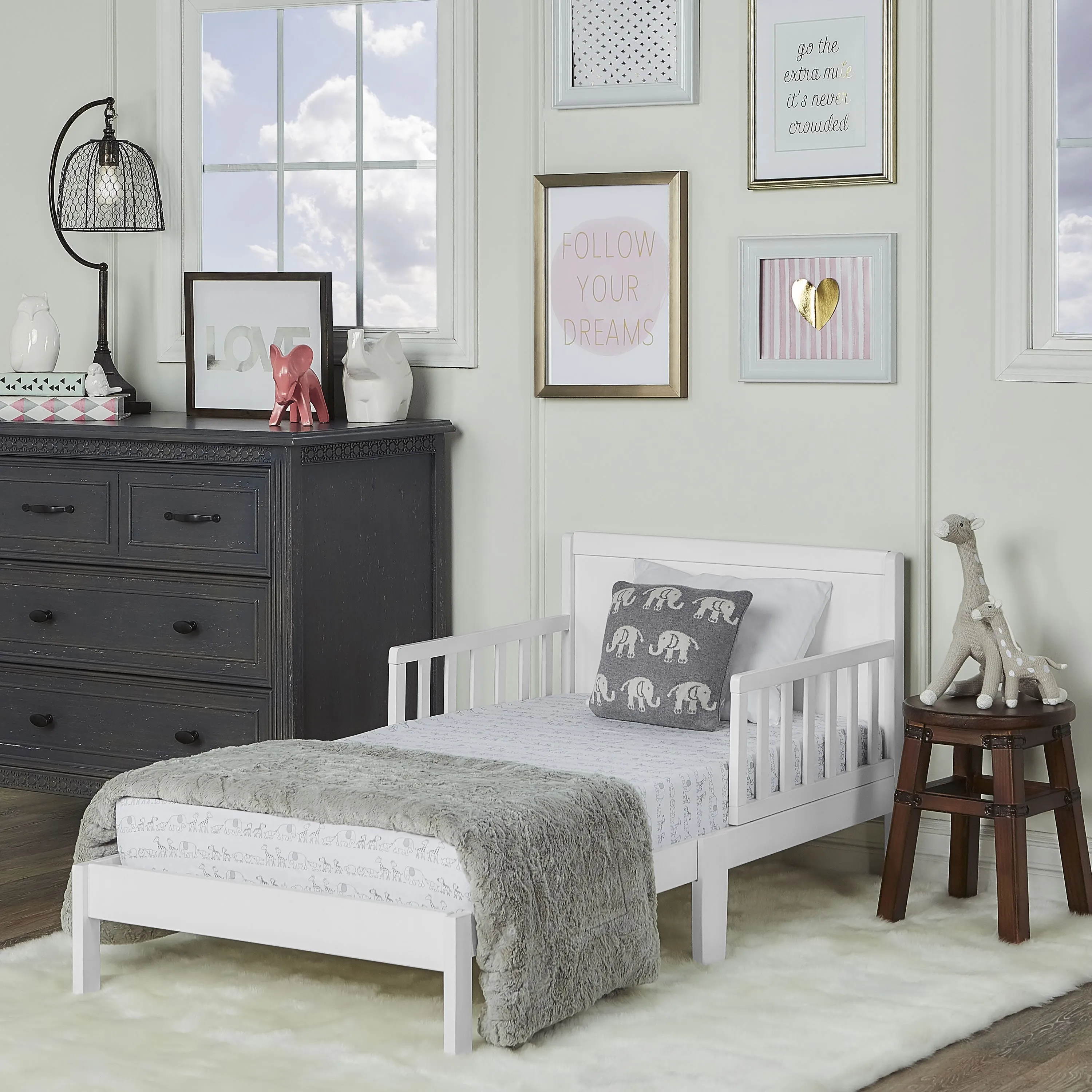 Dream on me Brookside Toddler Bed