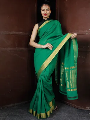 Green Golden Handloom Mangalagiri Cotton Saree With Zari Border - S031703693