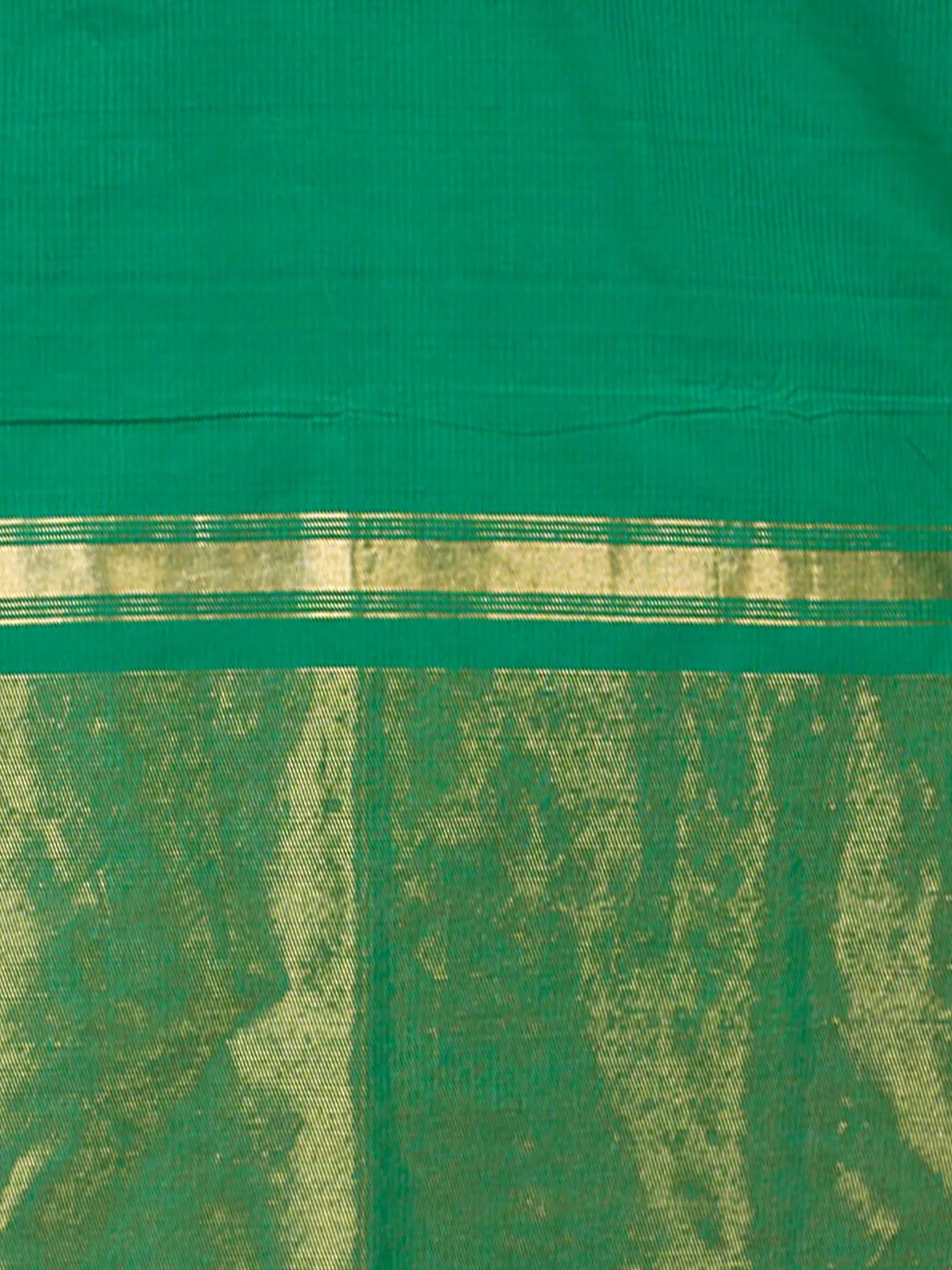 Green Golden Handloom Mangalagiri Cotton Saree With Zari Border - S031703693