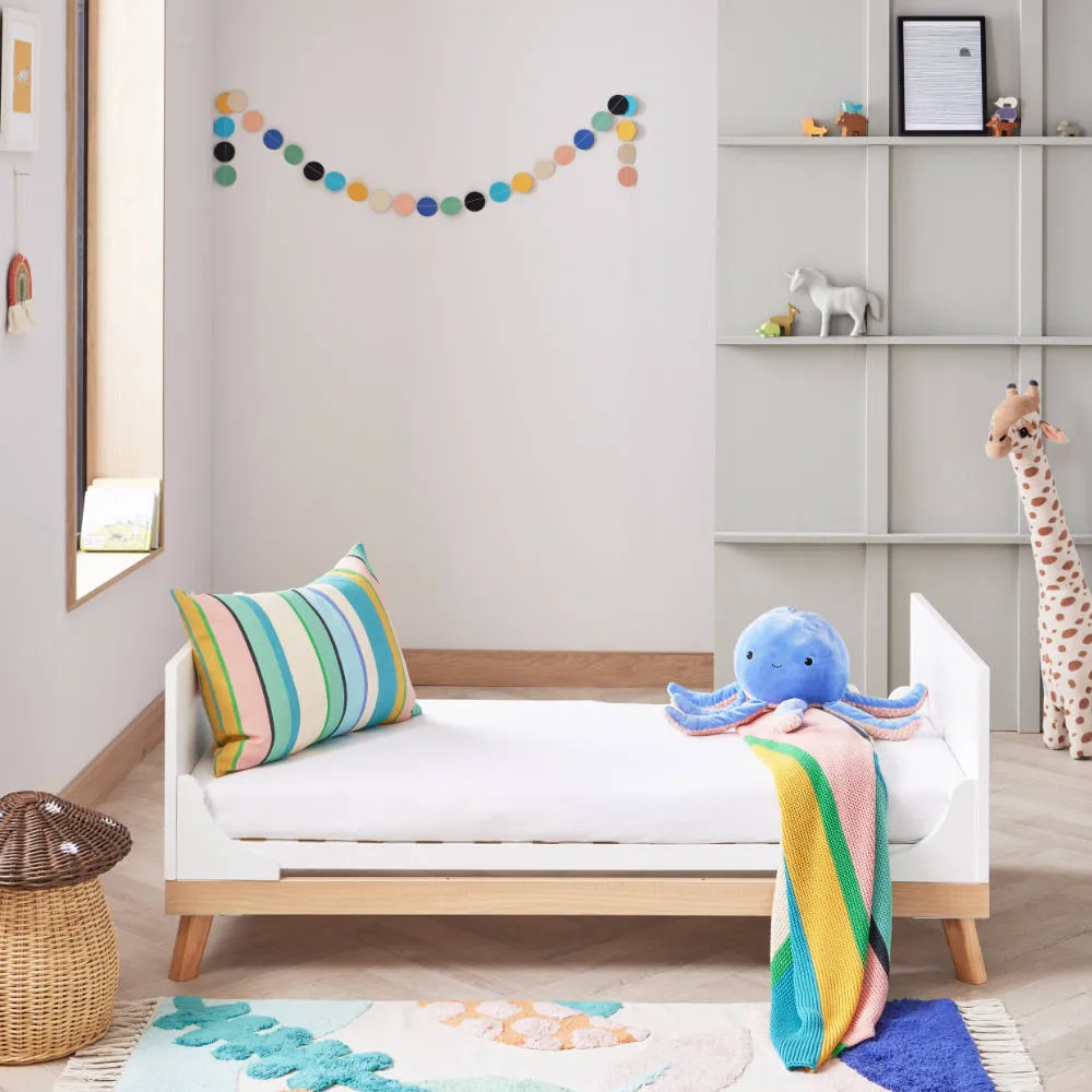 Mona 2 Piece Room Set - White