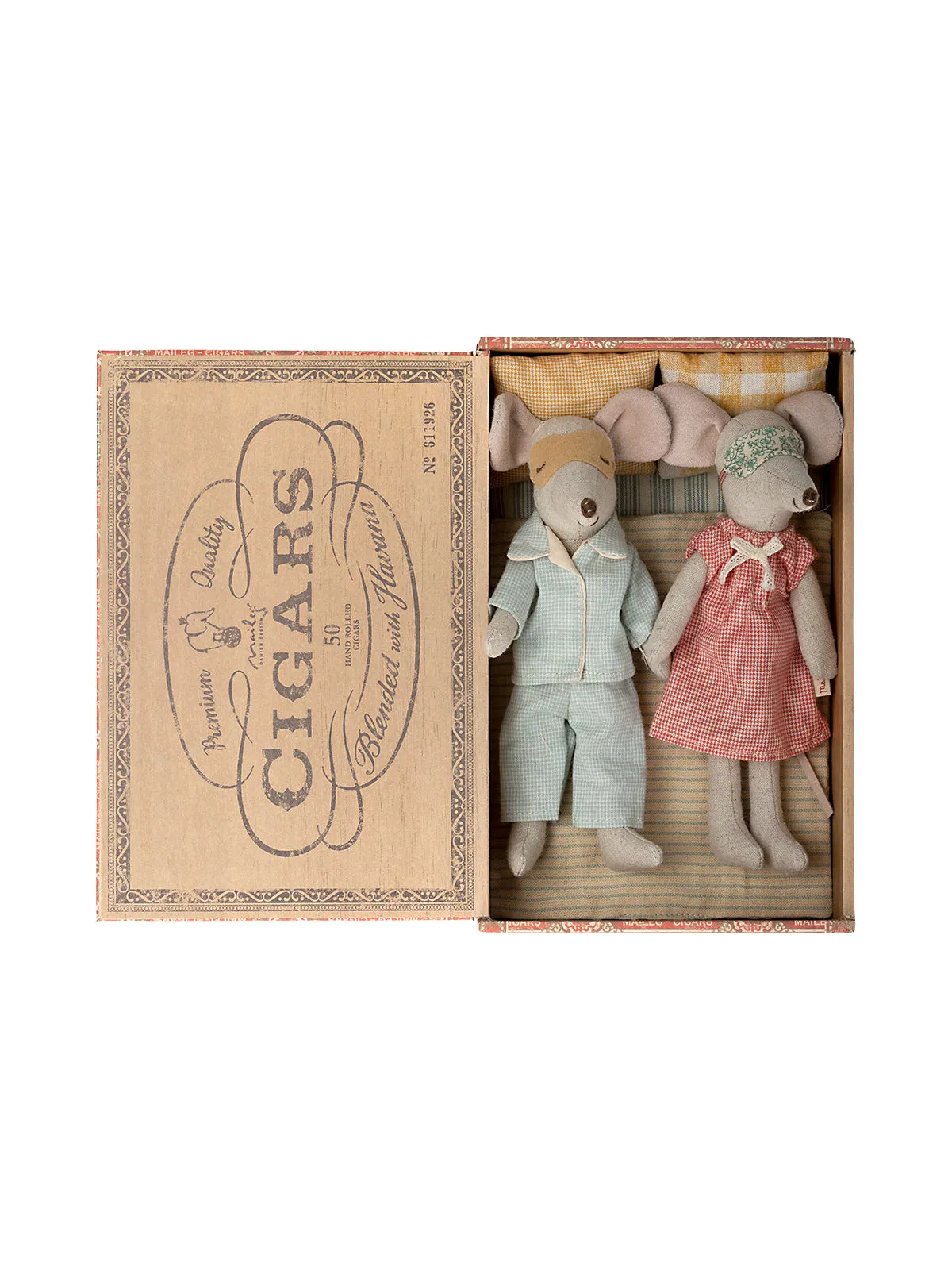 Mum and Dad Mice in Cigarbox