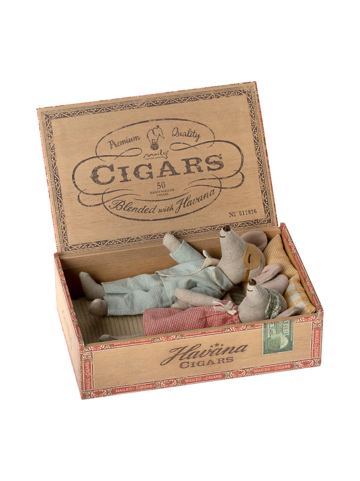 Mum and Dad Mice in Cigarbox