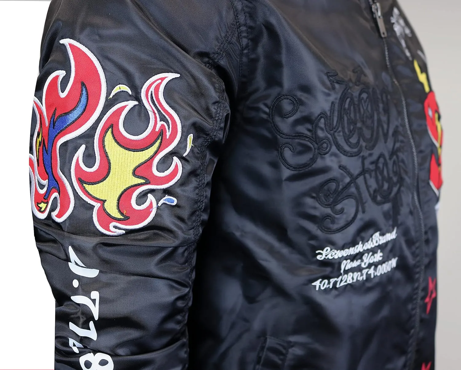SCREENSHOT Hip-Hop Urban NYC Fashion Bomber Jacket - Modern Outdoor Lightweight Streetwear Graffiti Print Zip Up Top